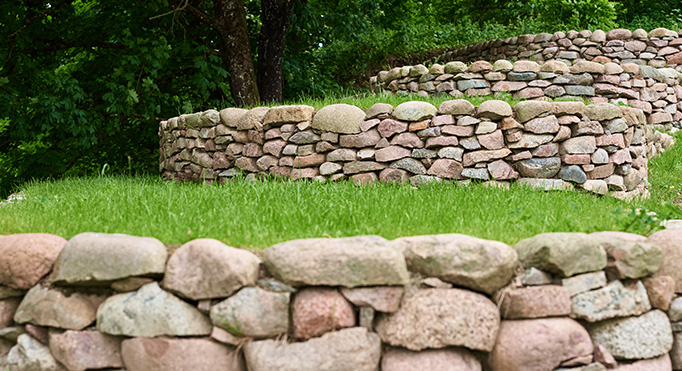 Retraining wall services in Barrie, Simcoe County