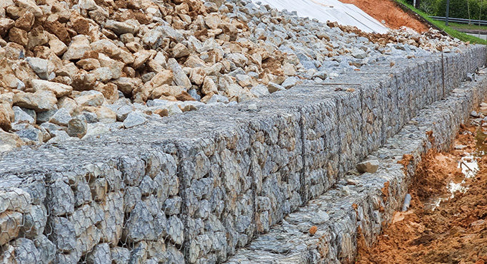 Retraining wall services in Barrie, Simcoe County